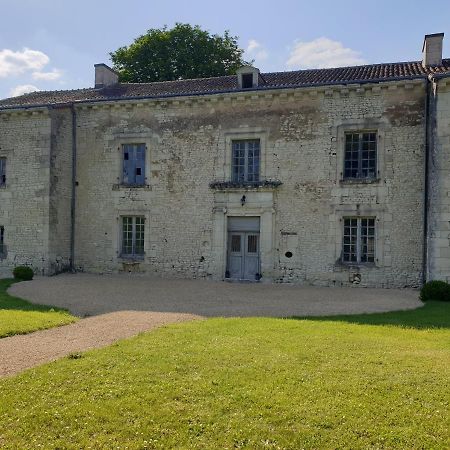 Monts-sur-Guesnes Domaine De Bourgville المظهر الخارجي الصورة
