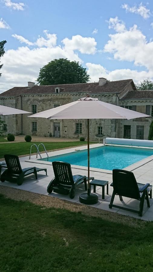 Monts-sur-Guesnes Domaine De Bourgville المظهر الخارجي الصورة