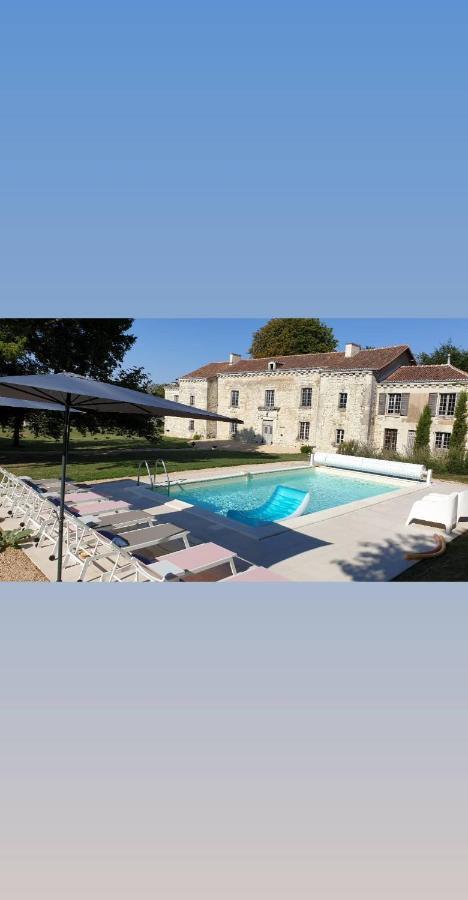 Monts-sur-Guesnes Domaine De Bourgville المظهر الخارجي الصورة